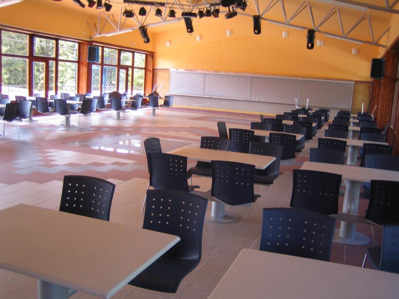 Отель Juniorcamp Nova Zivohost Krecovice Экстерьер фото